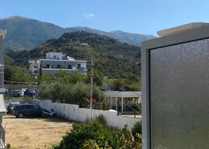 Corali * Himare Fshat