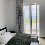 Corali Hotel Himare Fshat