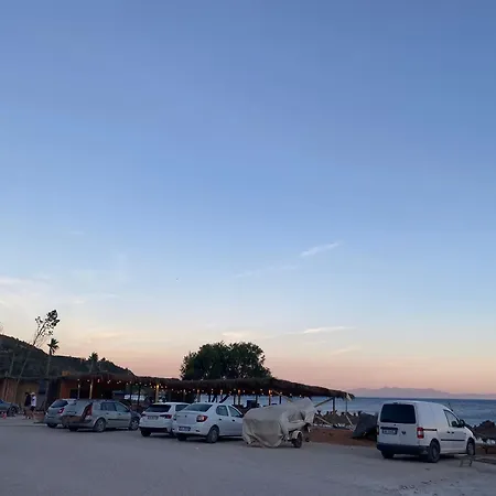 Corali Himare Fshat