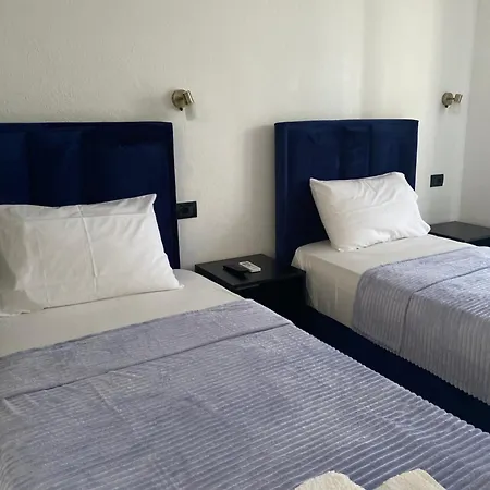 Hotel Corali Himare Fshat