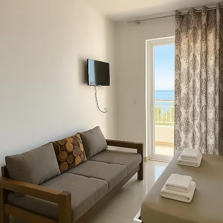 Corali Hotel Himare Fshat