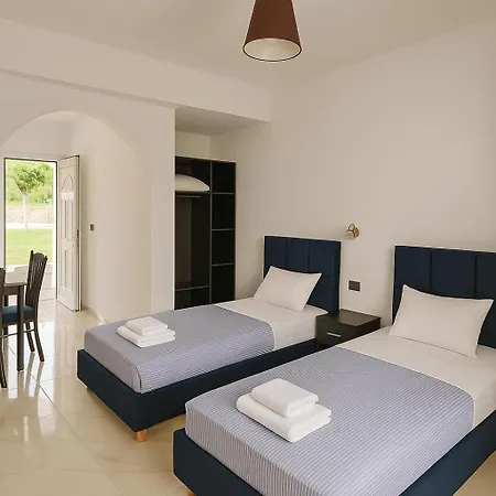 Corali Hotel *