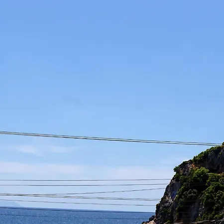 Corali * Himare Fshat