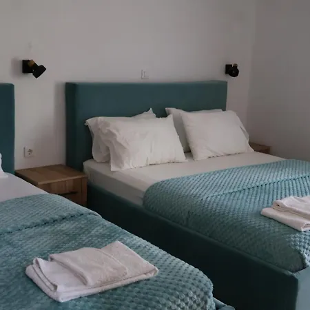 Hotel Corali Himare Fshat