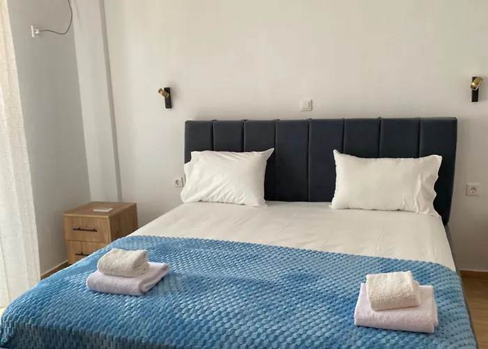 Hotel Corali Himare Fshat